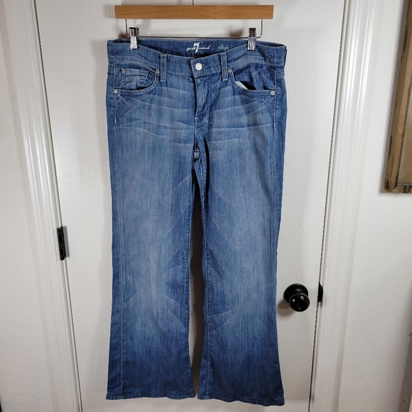 7 For All Mankind Dojo Jeans Women's Size 30 Classic Medium Wash Wide Leg Denim - Picture 1 of 9
